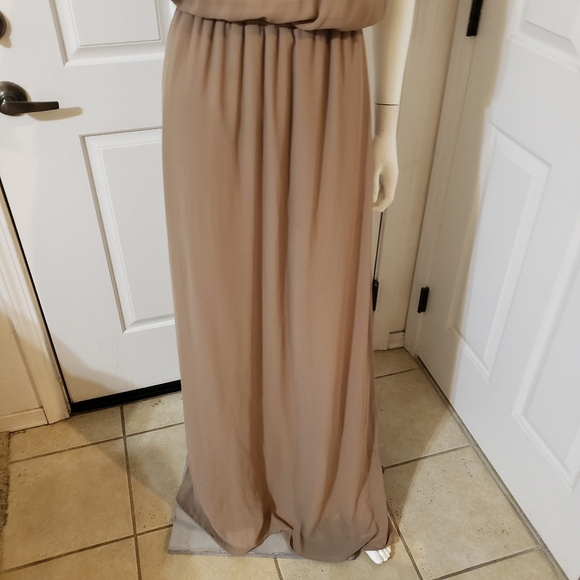 Show Me Your MuMu Chic Tan Maxi Dress with Flowing Design & Sophisticated Style - Picture 2 of 10